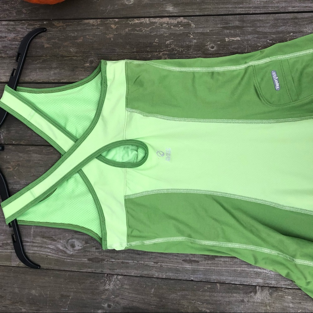 The North Face tank - Picture 4 of 6